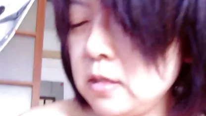 Kerja di sofa di video bokep jepang school kantor